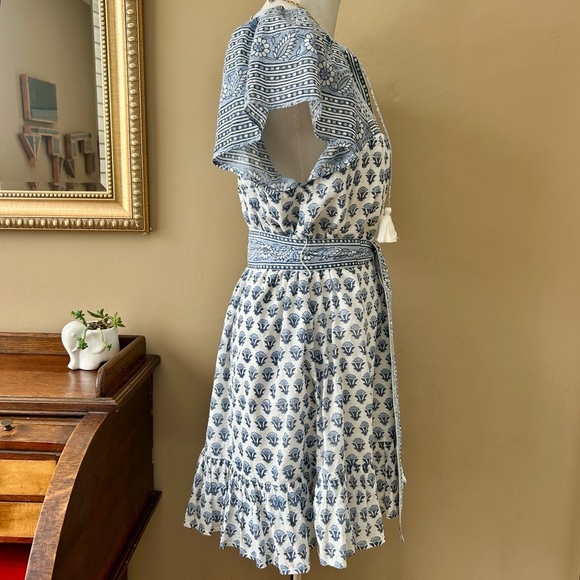 Cleobella Leah Mini Dress Blue White Hydrangea Floral Flutter Sleeve Belt Size M - Picture 10 of 15